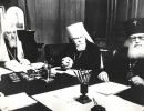 Заседание Св. Синода РПЦ в сентябре 1943 года.jpg