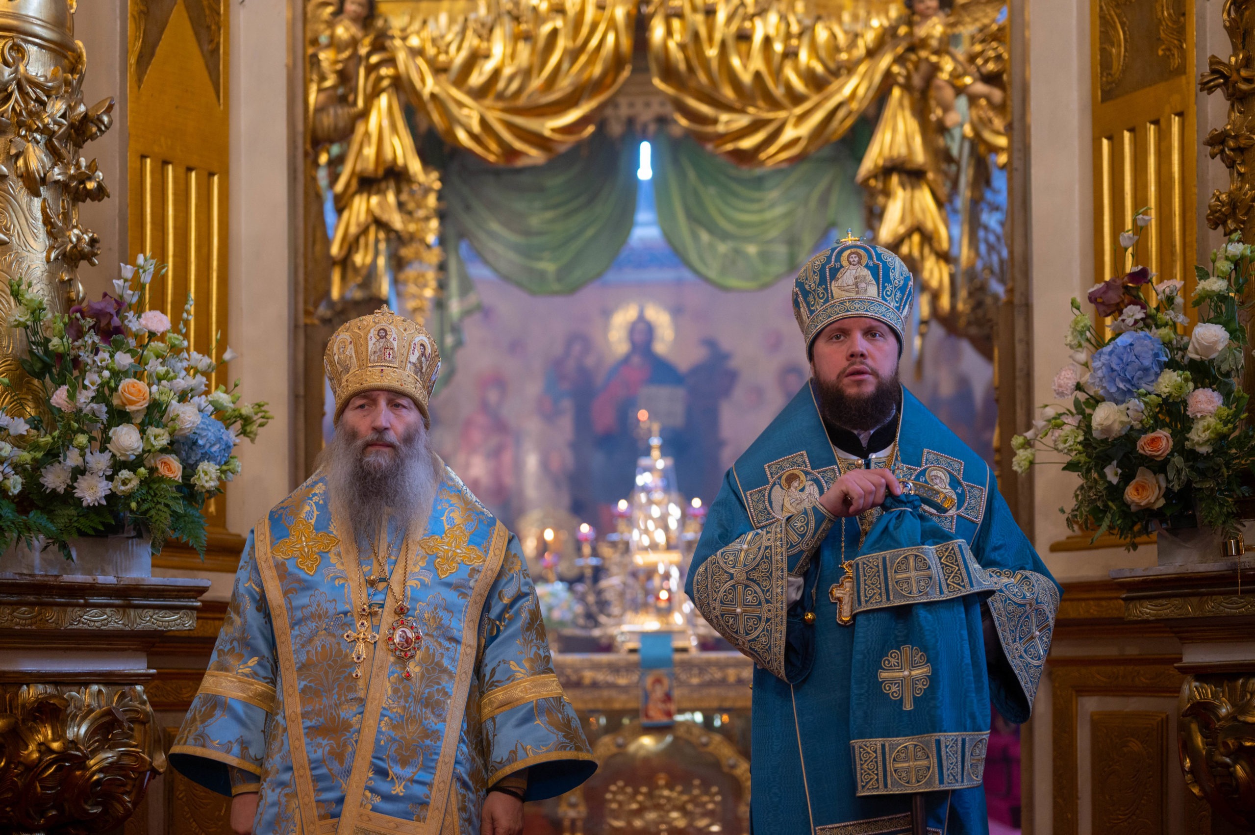 Епископ Гурий сослужил митрополиту Владимирскому и Суздальскому Никандру за Божественной литургией в праздник Владимирской иконы Божией Матери в Свято-Успенском кафедральном соборе