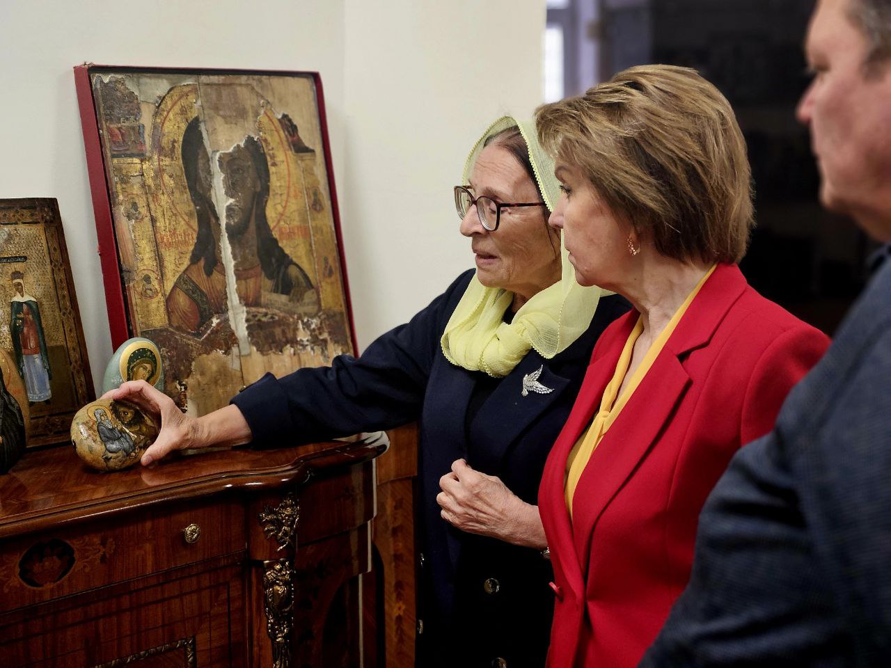 Представители Администрации Лесозаводского городского округа посетили Духовно-просветительский центр ( +Фото)