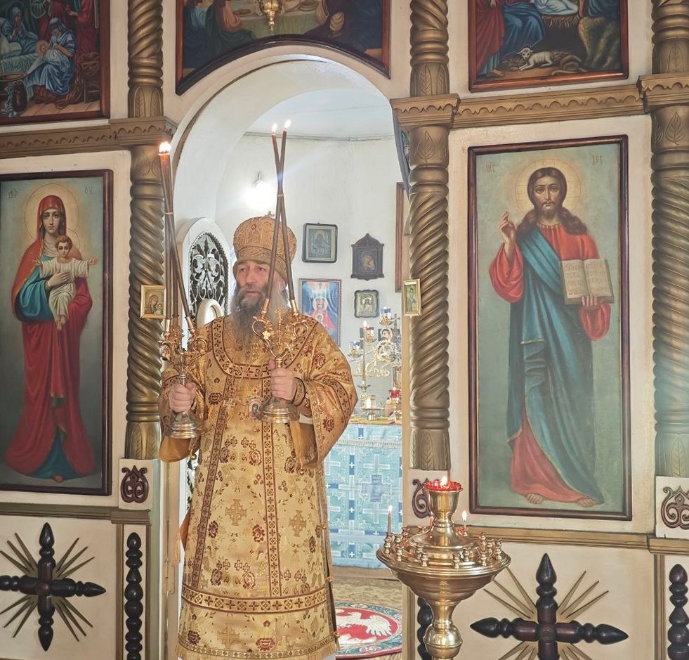 Архиерейское богослужение в храме Архистратига Михаила г. Арсеньева (+ Фото)