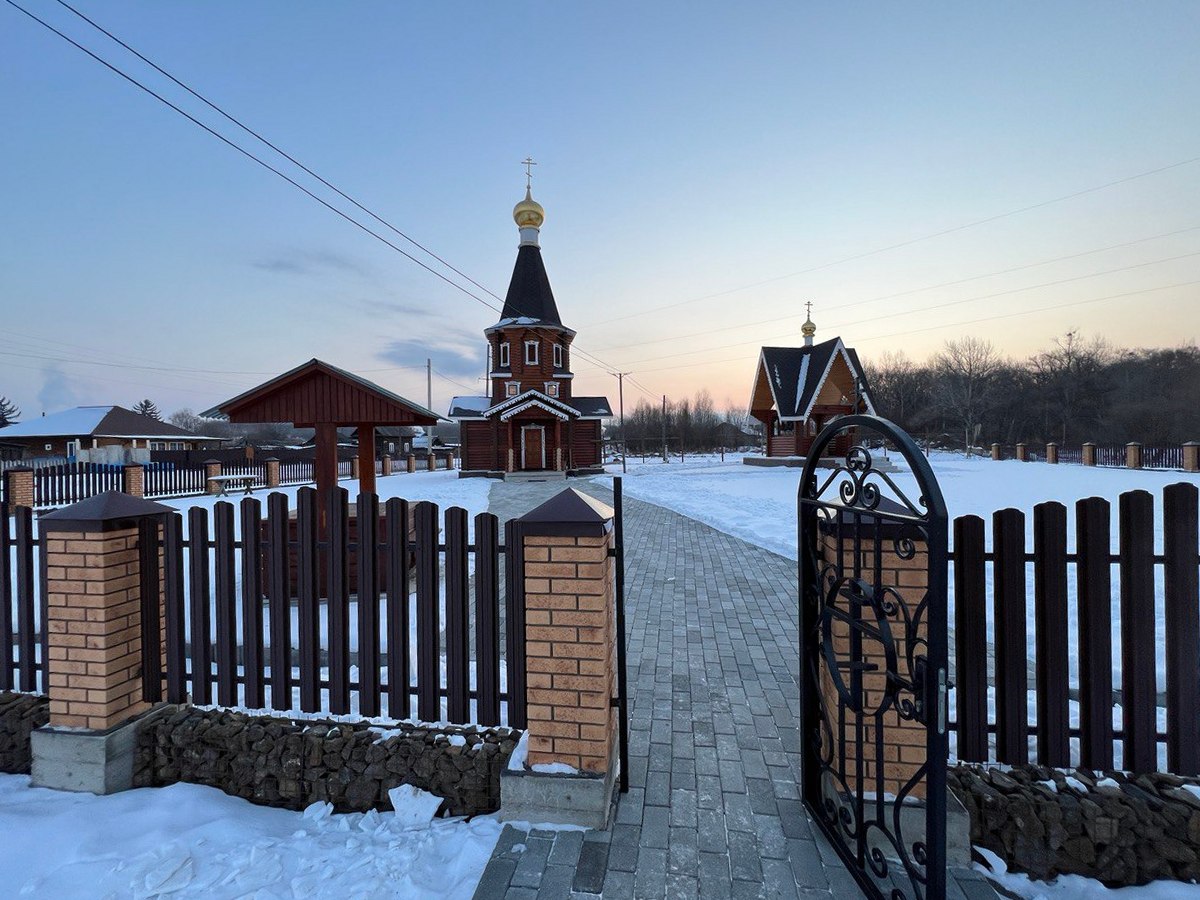 Первое архиерейское богослужение в новопостроенном храме-часовни с. Каменка (+ Фото + Видео)