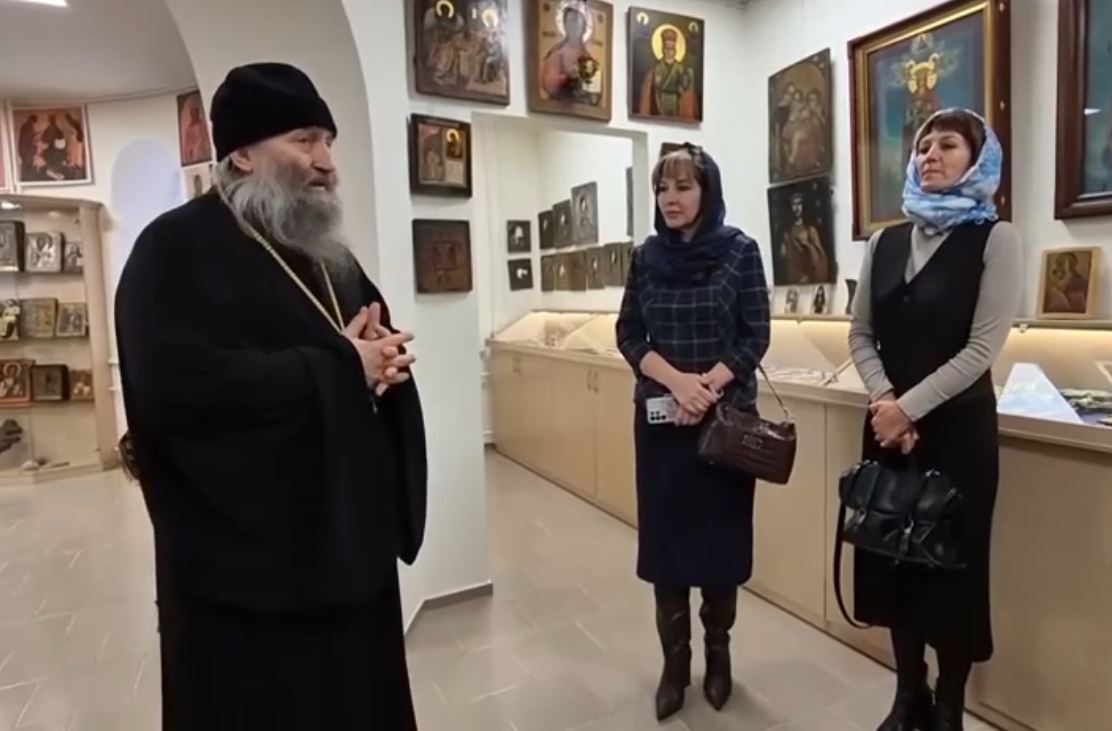 О визите главы Кавалеровского округа в духовно-просветительское сердце Арсеньева (+ Видео)