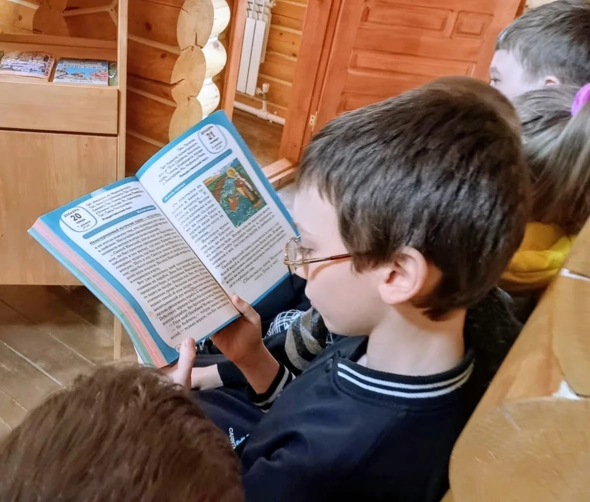 Путешествие в книжный мир Православия (+ Фото)