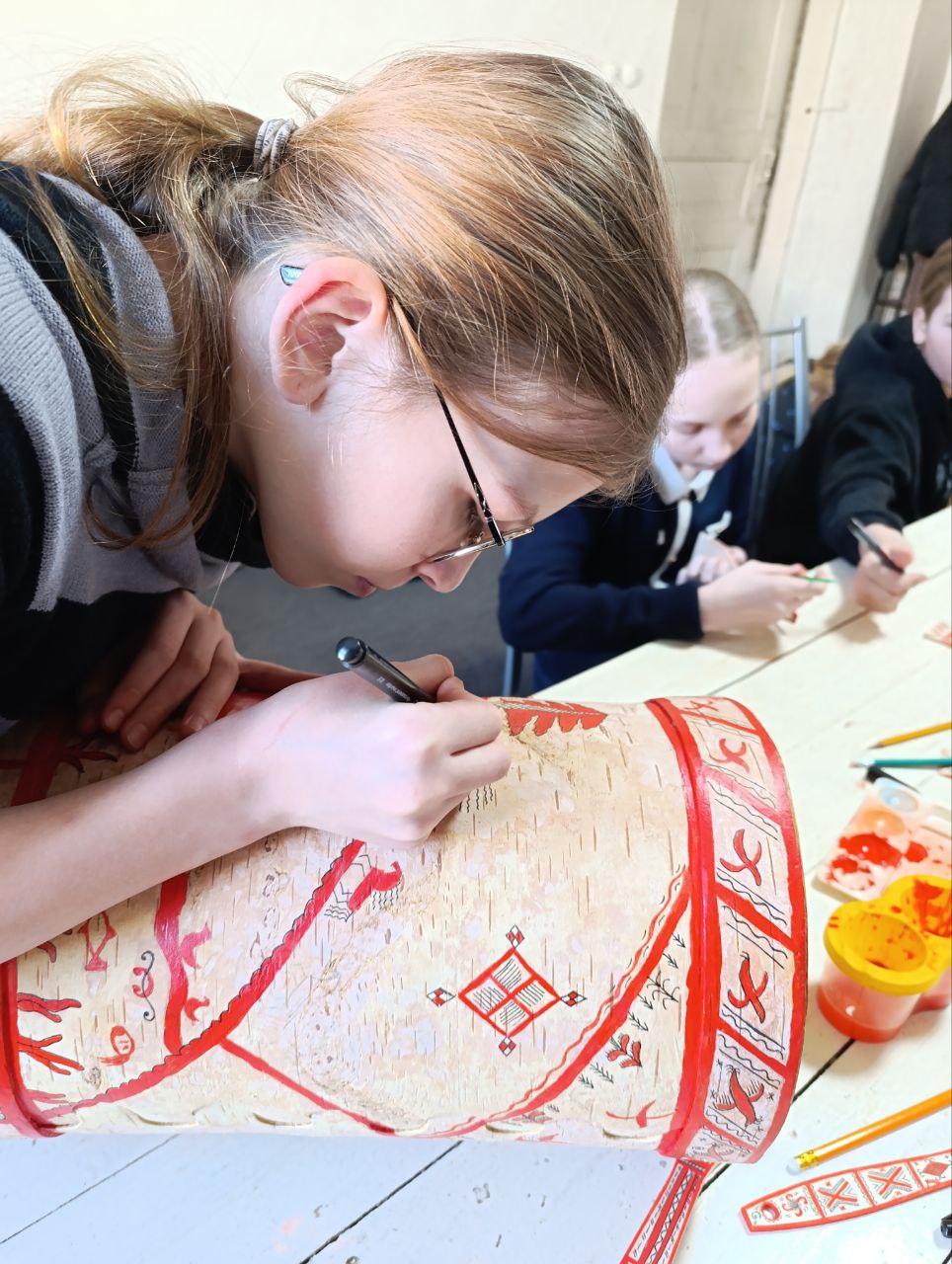 Мезенская роспись: связь времен в творчестве детей (+ Фото)