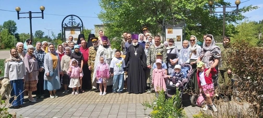 «Бизнес-Арс» сообщает: сквер Петра и Февронии объединил семьи города (+ Фото)