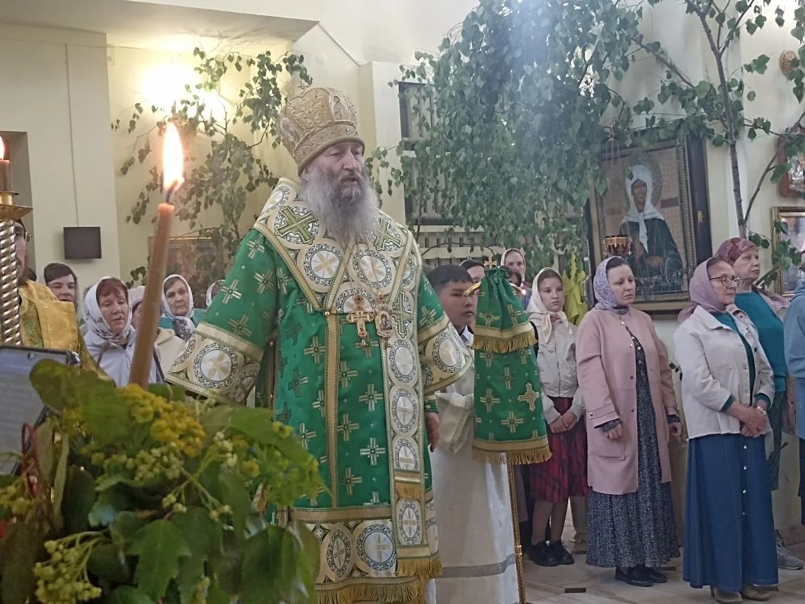 Всенощное бдение накануне Дня Святой Троицы (+ Фото)