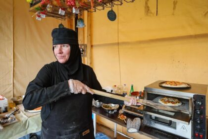 Путешествие от Восток солнца на Запад